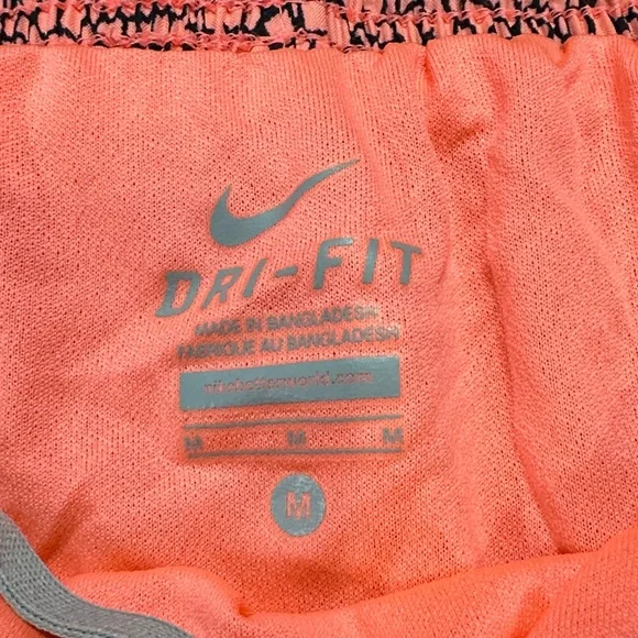 Nike women’s Dri Fit pink and black patterned lined running shorts size m - Picture 4 of 8